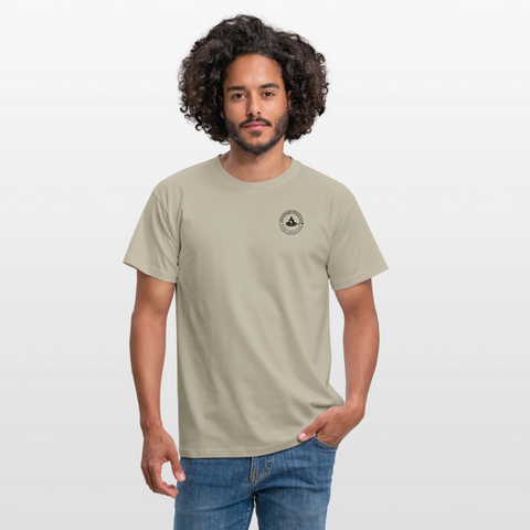 Hungry Collective Lake Days T-Shirt: Männer - Sandbeige